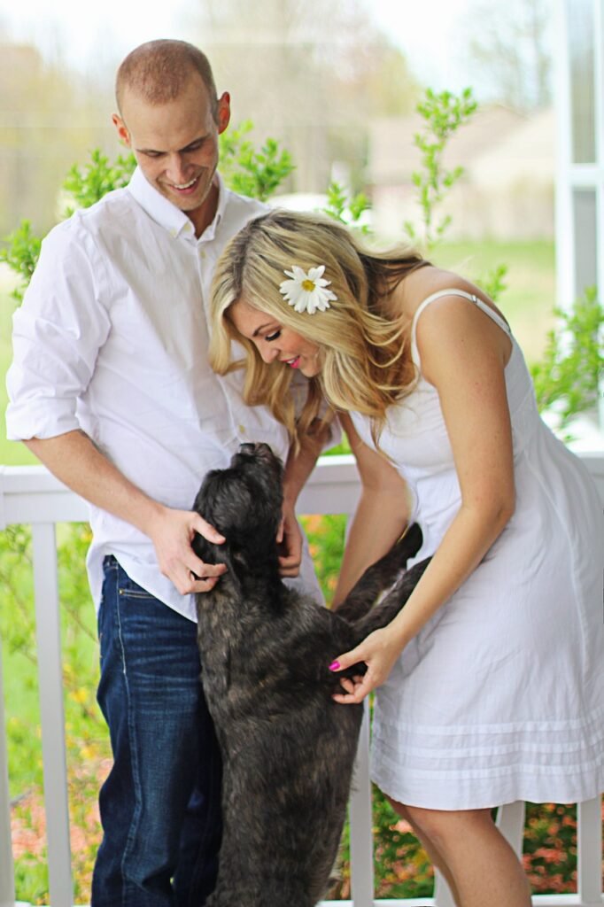 happy dog, happy family, happy couple-2284607.jpg